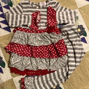 Counting daisies Christmas outfit